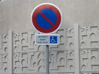 Stationnement interdit sauf GIC - GIG