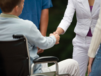 Personne en fauteuil roulant